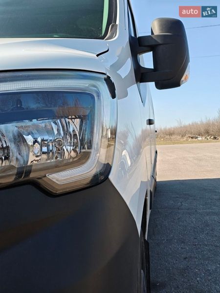 Грузовой фургон Renault Master 2020 в Терновке