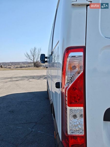 Грузовой фургон Renault Master 2020 в Терновке