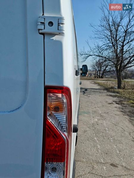 Грузовой фургон Renault Master 2020 в Терновке