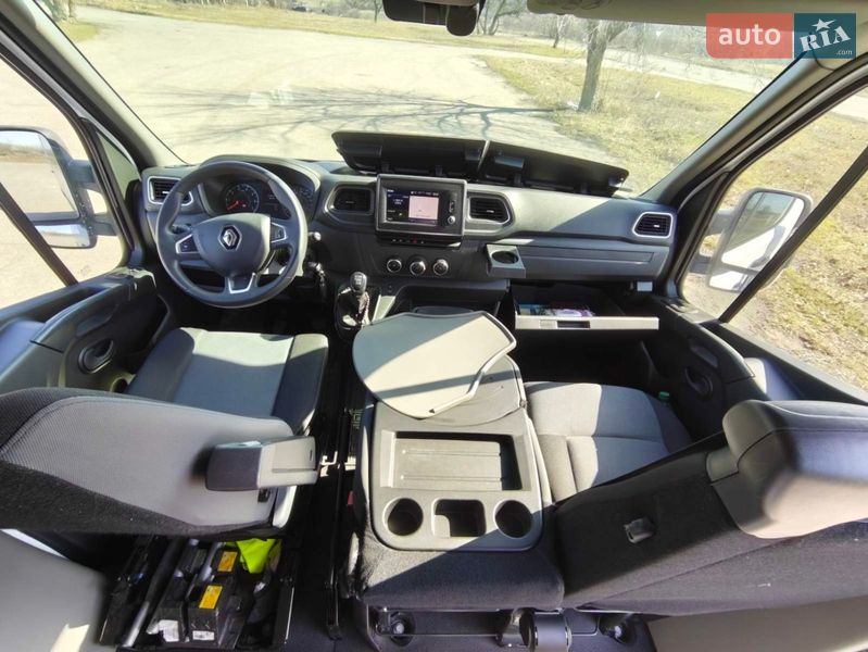 Грузовой фургон Renault Master 2020 в Терновке