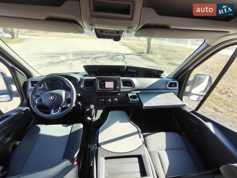 Грузовой фургон Renault Master 2020 в Терновке