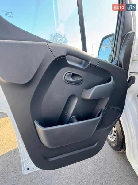 Грузовой фургон Renault Master 2021 в Киеве