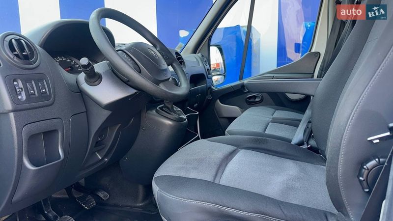 Вантажний фургон Renault Master 2018 в Дубні