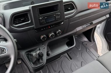 Вантажний фургон Renault Master 2022 в Рівному