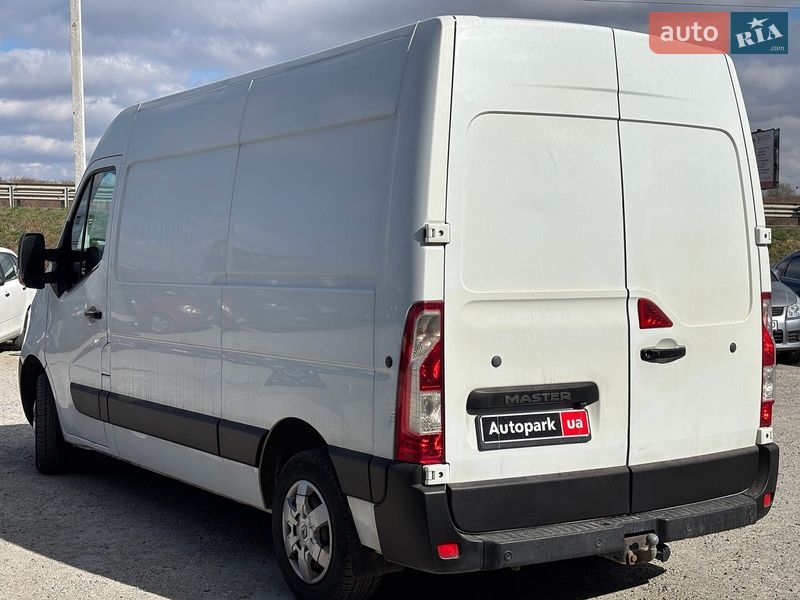 Грузовой фургон Renault Master 2017 в Львове