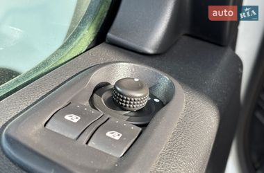 Грузовой фургон Renault Master 2017 в Львове