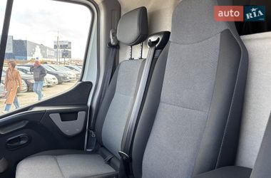 Грузовой фургон Renault Master 2017 в Львове