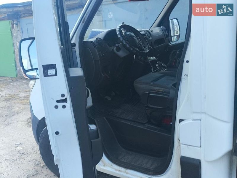 Тентованый Renault Master 2016 в Киеве