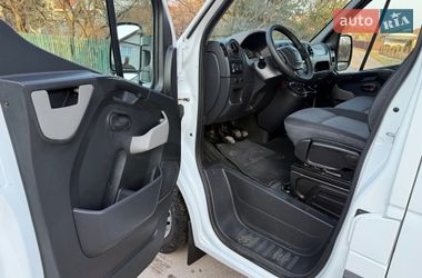 Грузопассажирский фургон Renault Master 2015 в Житомире