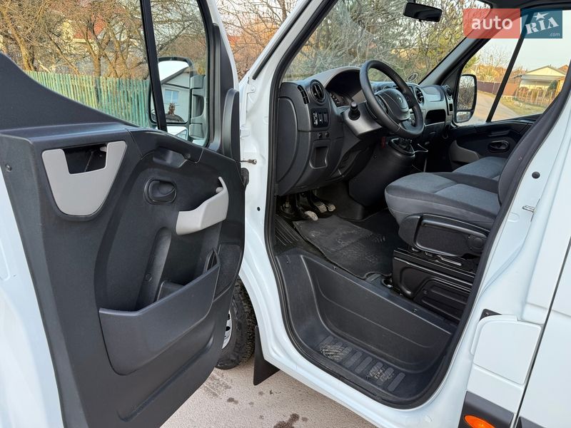 Грузопассажирский фургон Renault Master 2015 в Житомире