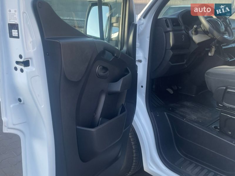 Грузовой фургон Renault Master 2022 в Луцке