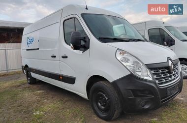 Вантажний фургон Renault Master 2015 в Івано-Франківську