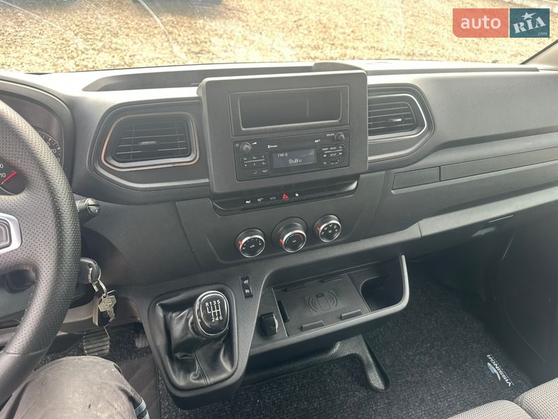 Грузовой фургон Renault Master 2020 в Львове