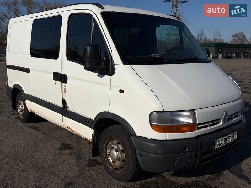Грузопассажирский фургон Renault Master 2000 в Киеве