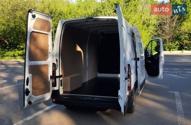 Вантажний фургон Renault Master 2018 в Полтаві