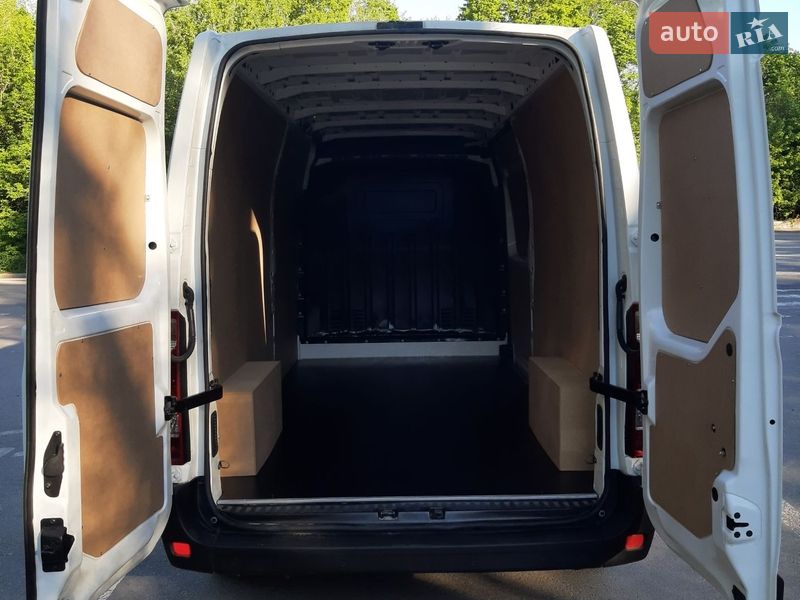 Грузовой фургон Renault Master 2018 в Полтаве