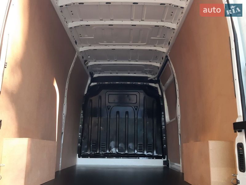 Грузовой фургон Renault Master 2018 в Полтаве