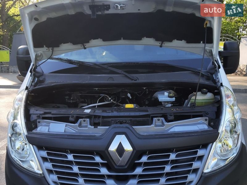 Грузовой фургон Renault Master 2018 в Полтаве