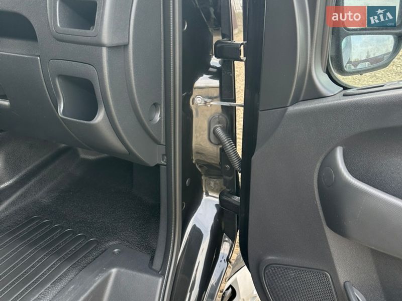 Грузовой фургон Renault Master 2019 в Львове