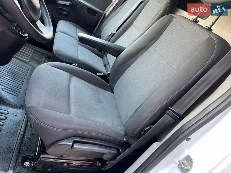 Грузовой фургон Renault Master 2019 в Дубно фото 34 Грузовой фургон Renault Master 2019 в Дубно