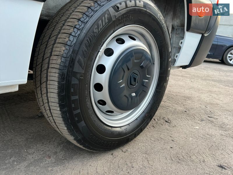 Вантажний фургон Renault Master 2021 в Радивиліві