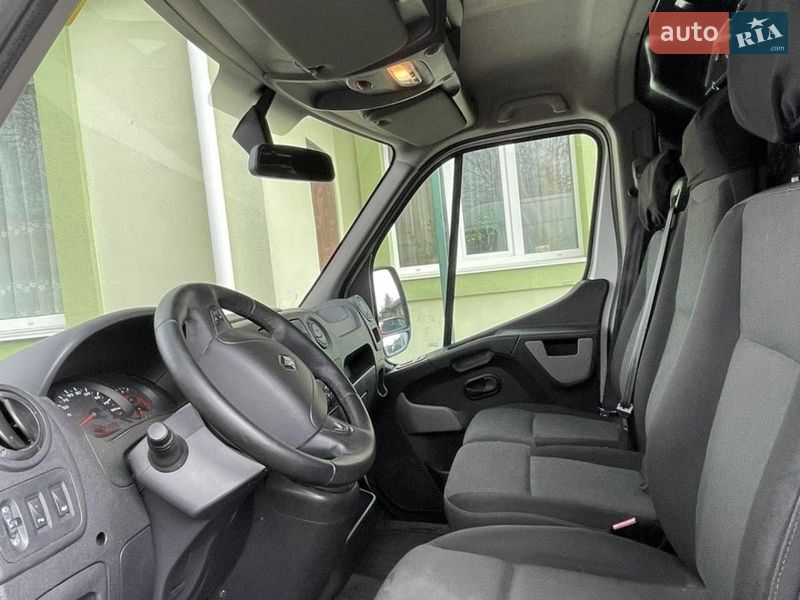 Грузовой фургон Renault Master 2017 в Ровно