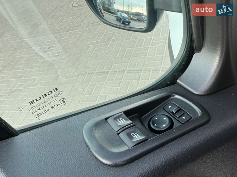 Грузовой фургон Renault Master 2022 в Киеве