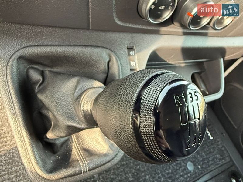 Грузовой фургон Renault Master 2022 в Киеве