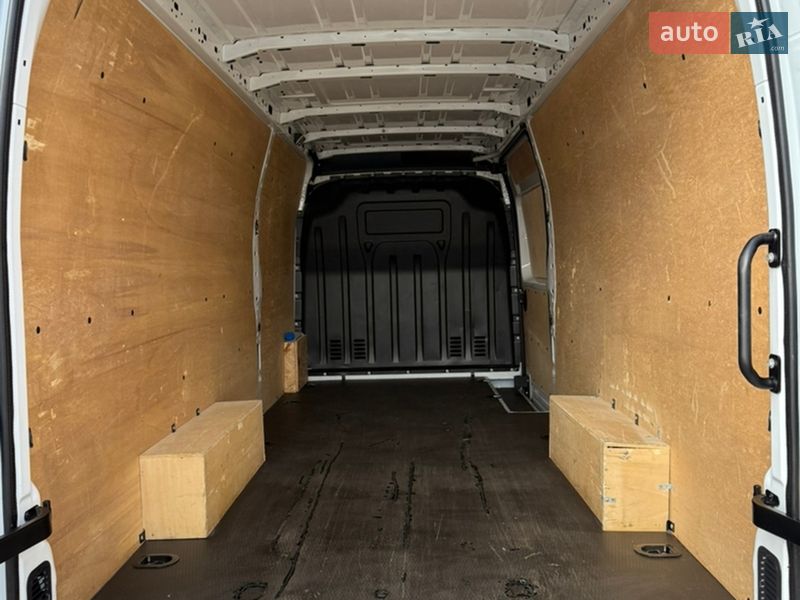 Грузовой фургон Renault Master 2022 в Киеве