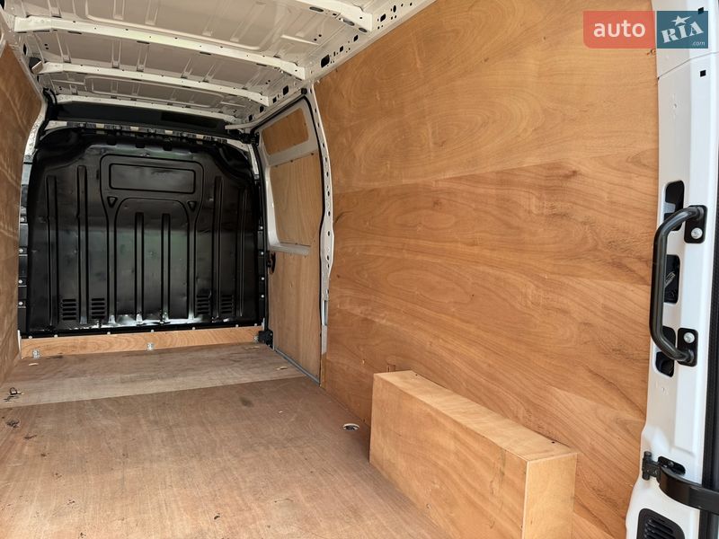 Вантажний фургон Renault Master 2023 в Дубні