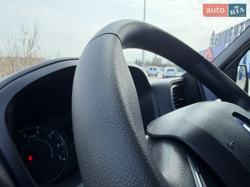 Вантажний фургон Renault Master 2023 в Дубні