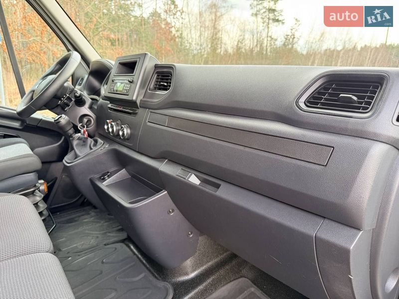 Вантажний фургон Renault Master 2022 в Києві