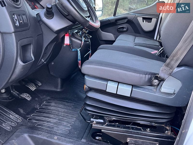 Тентованый Renault Master 2017 в Луцке