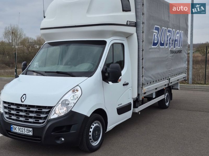 Вантажний фургон Renault Master 2014 в Рівному