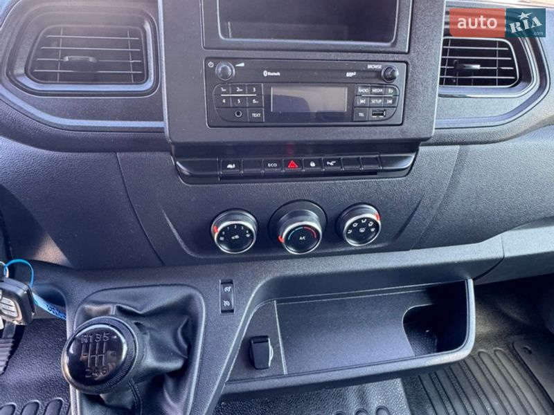 Грузовой фургон Renault Master 2022 в Киеве