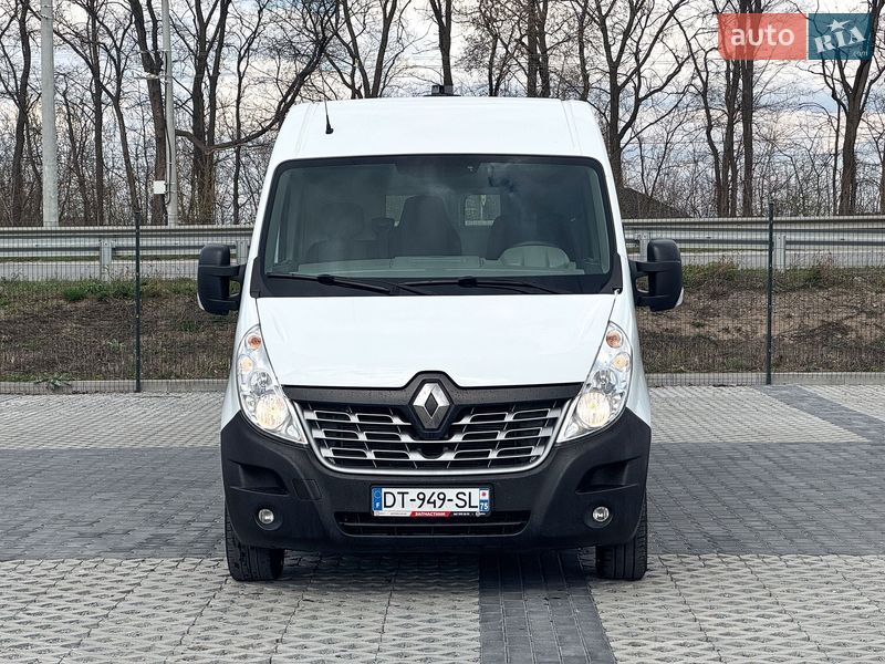Грузовой фургон Renault Master 2015 в Ровно