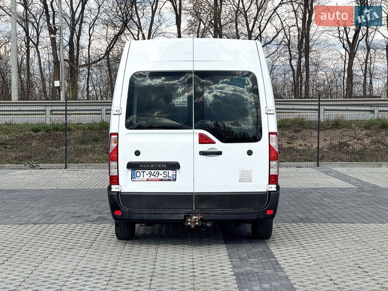 Грузовой фургон Renault Master 2015 в Ровно