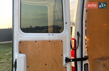 Вантажний фургон Renault Master 2015 в Рокитному