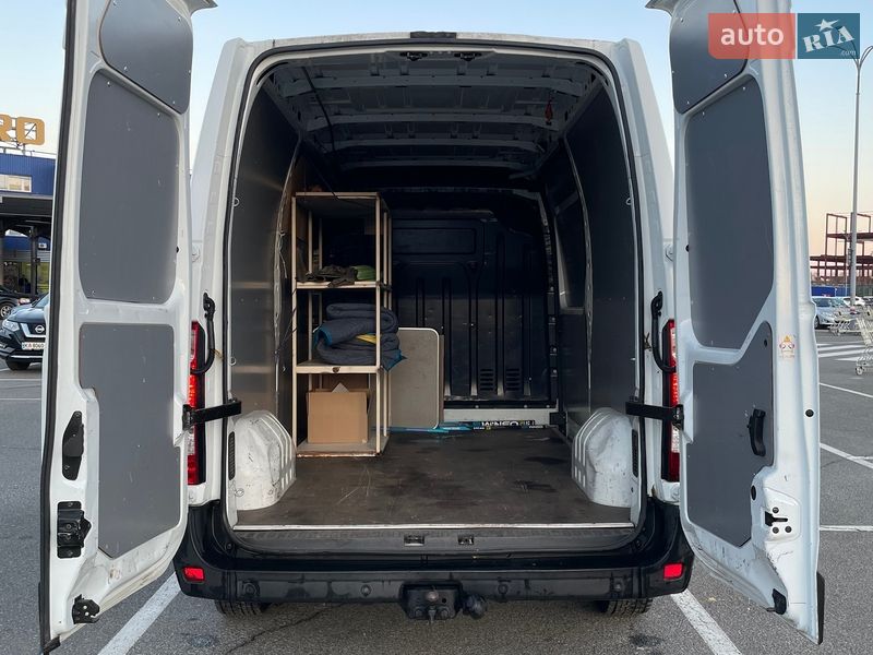 Грузопассажирский фургон Renault Master 2015 в Киеве