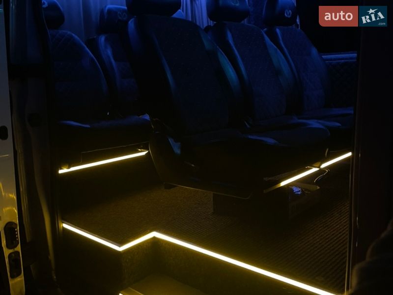Вантажопасажирський фургон Renault Master 2015 в Долині