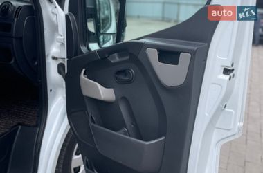 Вантажопасажирський фургон Renault Master 2015 в Долині