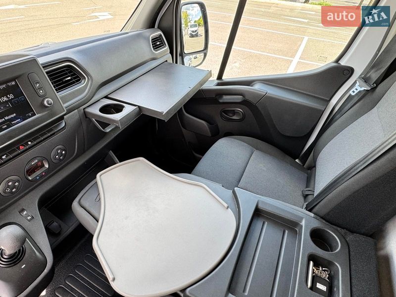 Грузовой фургон Renault Master 2023 в Киеве