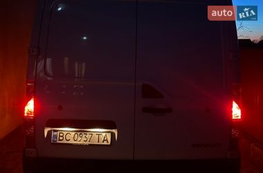 Вантажопасажирський фургон Renault Master 2015 в Долині
