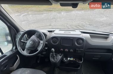 Грузопассажирский фургон Renault Master 2017 в Львове