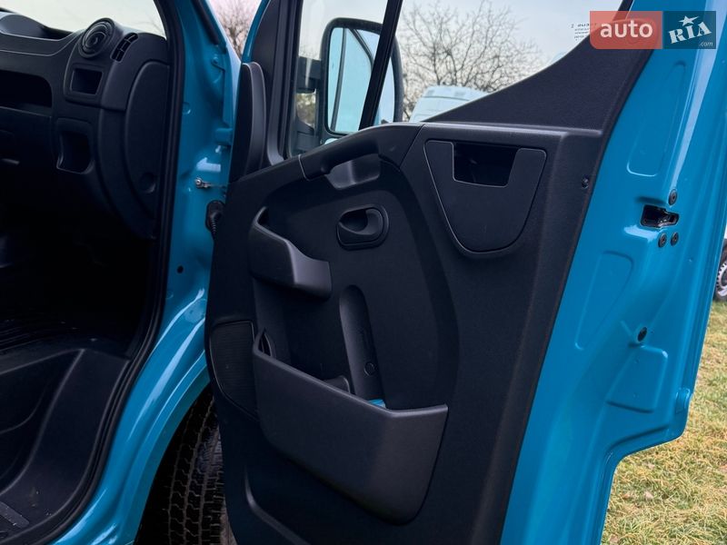 Грузовой фургон Renault Master 2019 в Дубно