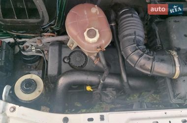 Грузовой фургон Renault Master 2001 в Львове