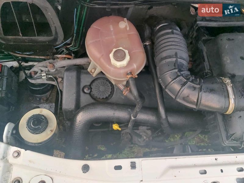Грузовой фургон Renault Master 2001 в Львове