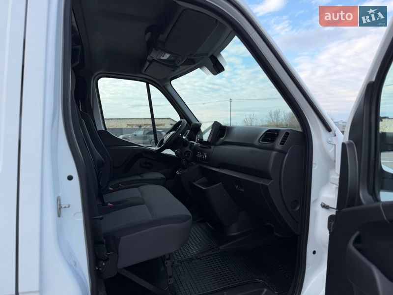 Грузовой фургон Renault Master 2021 в Дубно