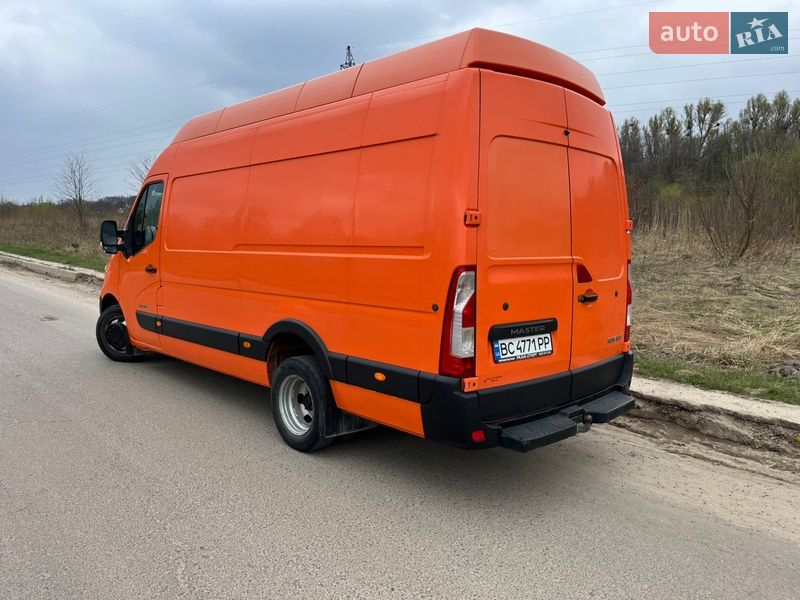 Вантажний фургон Renault Master 2018 в Львові
