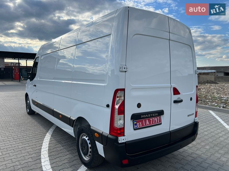 Грузовой фургон Renault Master 2022 в Дубно